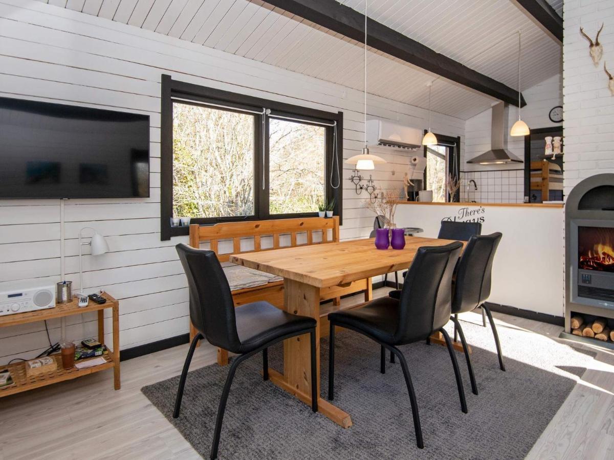 4 Person Holiday Home In Nibe Esterno foto